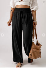 Load image into Gallery viewer, Black wide leg pants
