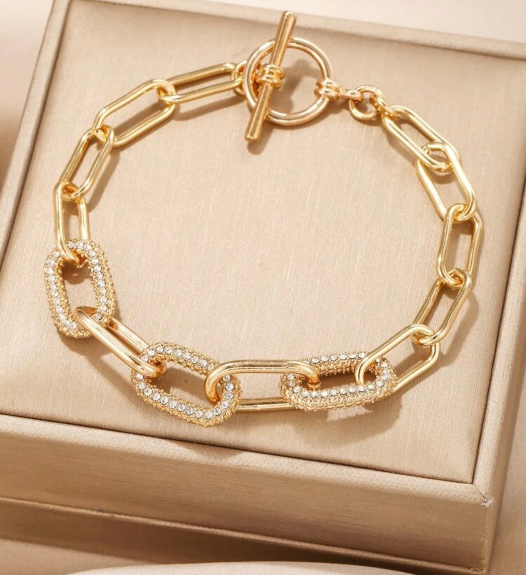 Gold chain link bracelet